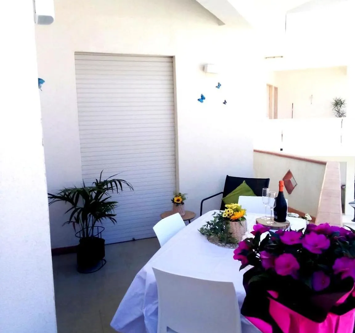 Dove Il Mare Incontra Il Relax!Ampio Appartamento Conchiglia Home 알카모 마리나 아파트